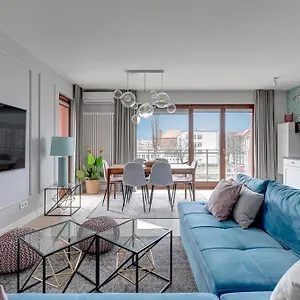 Staywin Riverfront Lofts Apartment